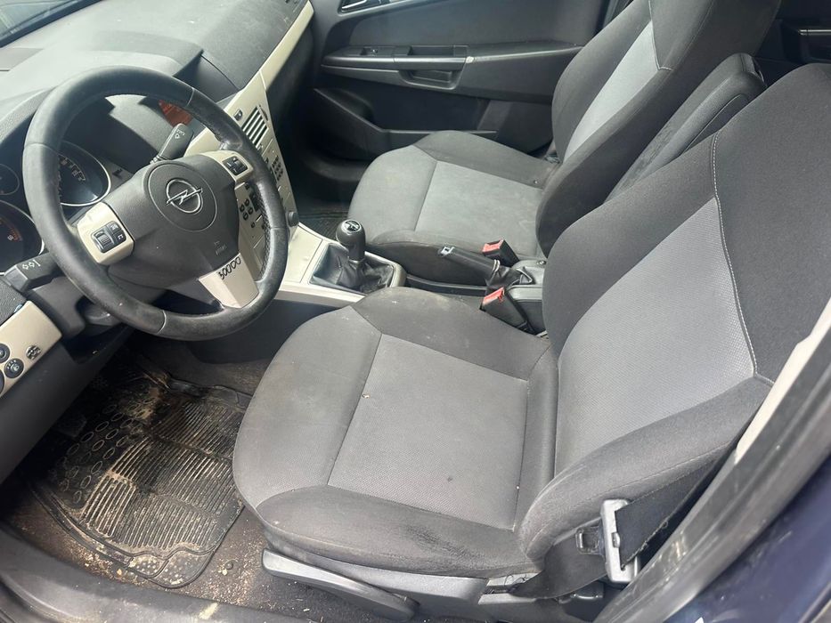 Продам Opel Astra 1,7 CDTI.