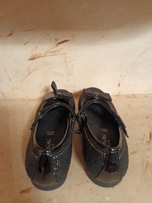 Продам нове взуття ,33р.