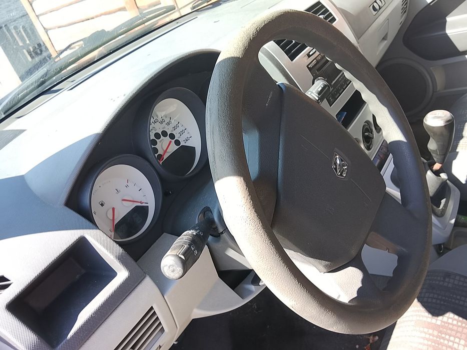 Dodge Caliber 1.8 uszkodzony