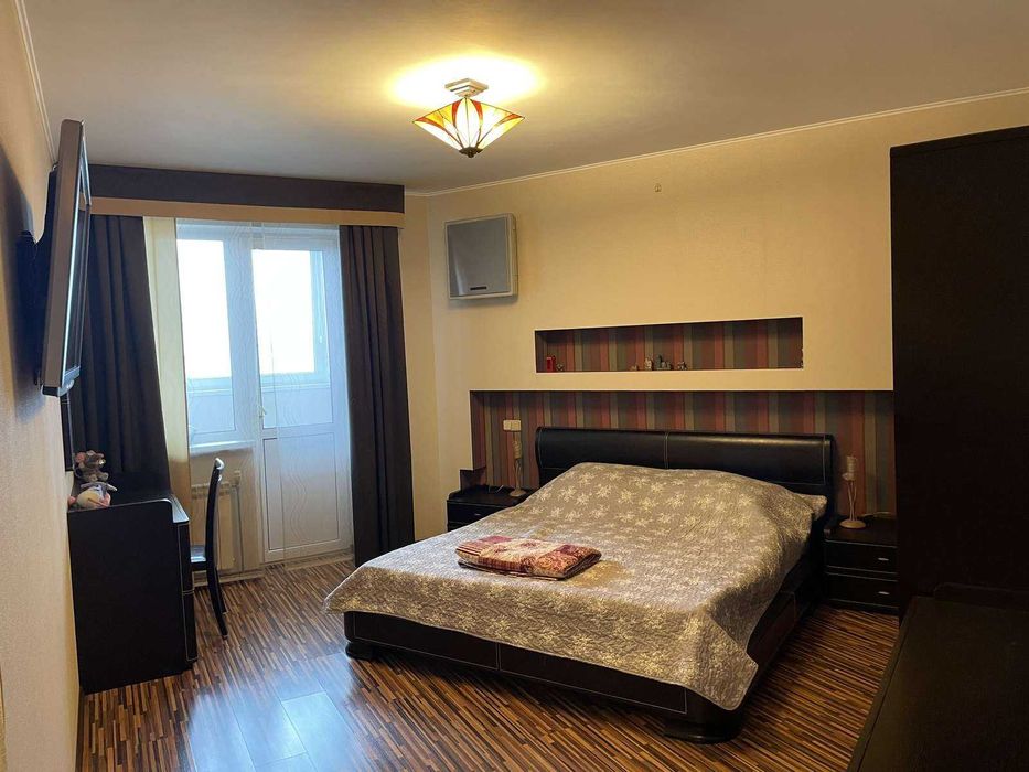 Оренда 2-к квартири на вул. Княжий Затон