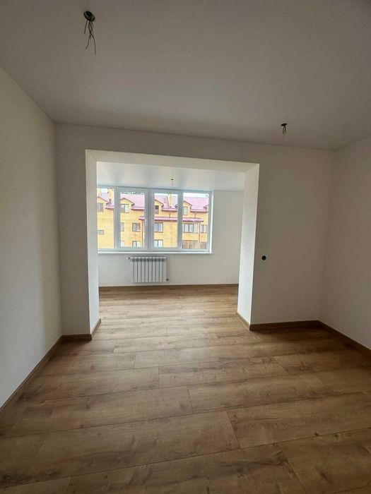 Продаж  просторої  3-кімнатної квартири з ремонтом у  Нетішині