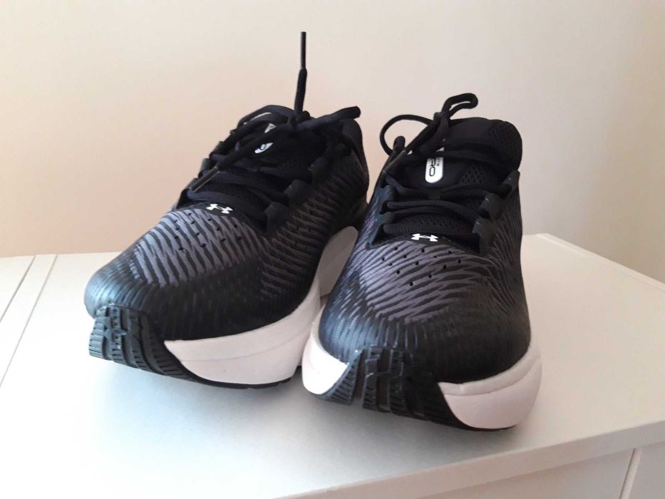 Sapatilhas Corrida running UNDER ARMOUR - Artigo NOVO.