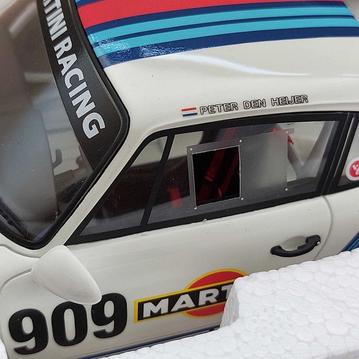 Miniatura Porsche 911 (964) RSR 3.8 #909 Martini 1993 GT Spirit 1:18