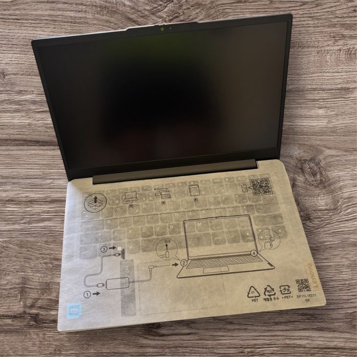 Lenovo Laptop - New!64354203056003121