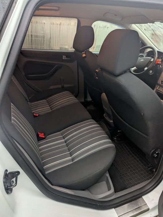 Автомобіль у дуже хорошому стані технічно справний