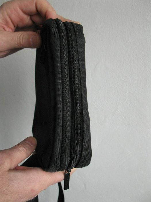 Delsey сумка через плечо с длинным регулируемым ремнём.