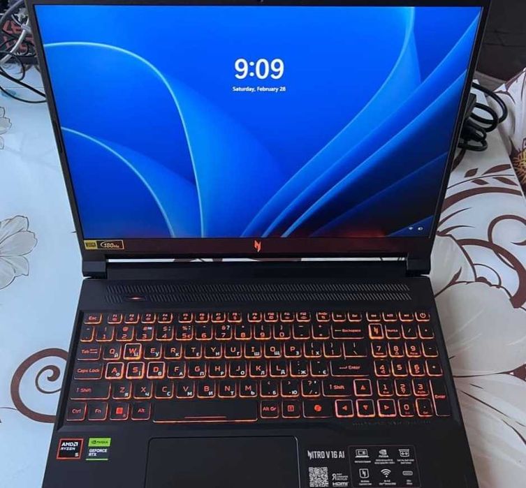 Acer Nitro V 16 (Ryzen AI 240, 16GB, RTX 5050, 180Hz)