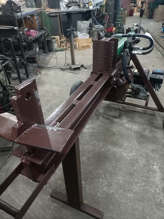 Дровокол гідравлічний