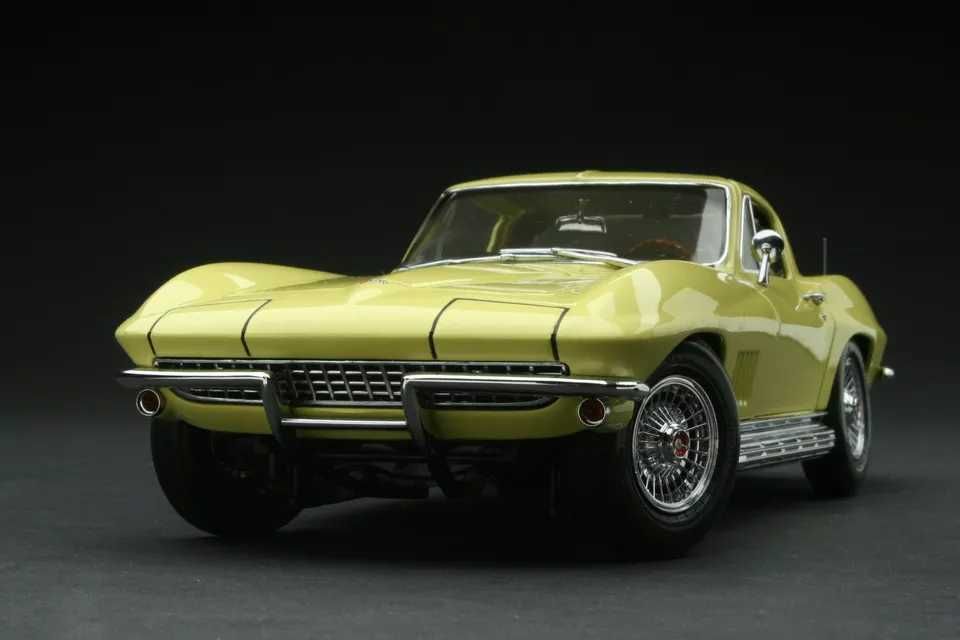 1/18 Exoto Chevrolet Corvette 327 L79 Sting ray (sunfire yellow) 1967