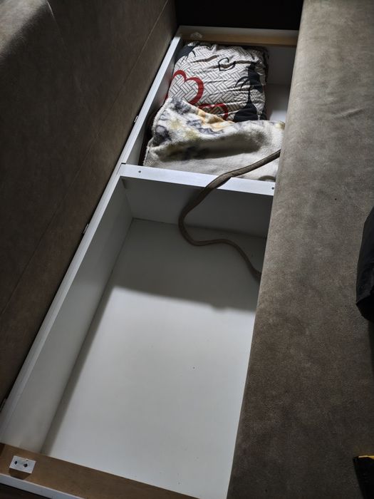 Продам диван еврокнижка