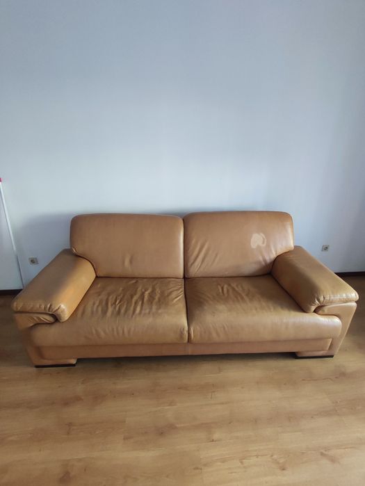 Sofás pele 100%,, lugares 3+2