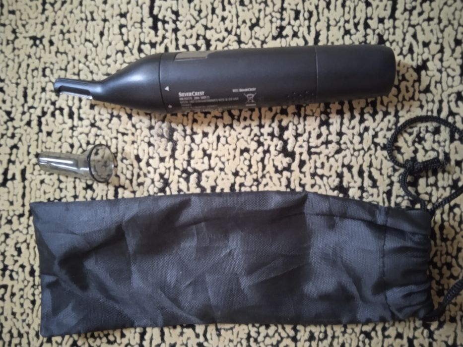 Машинка для стрижки,і машинка для стрижки брів бакенбардів.