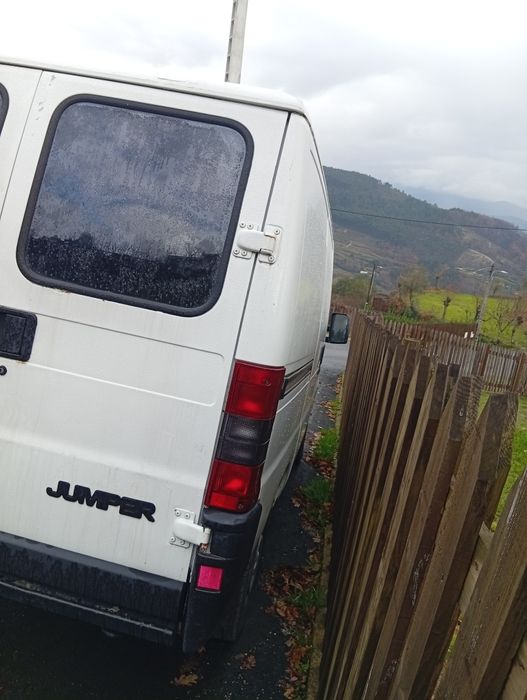 Vende-se carrinha para de trabalhar