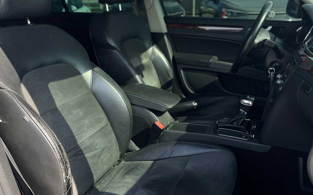 Skoda Superb 2011