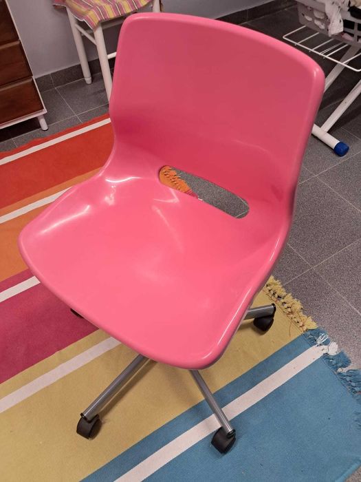 Cadeira Giratória Rosa e Cinza