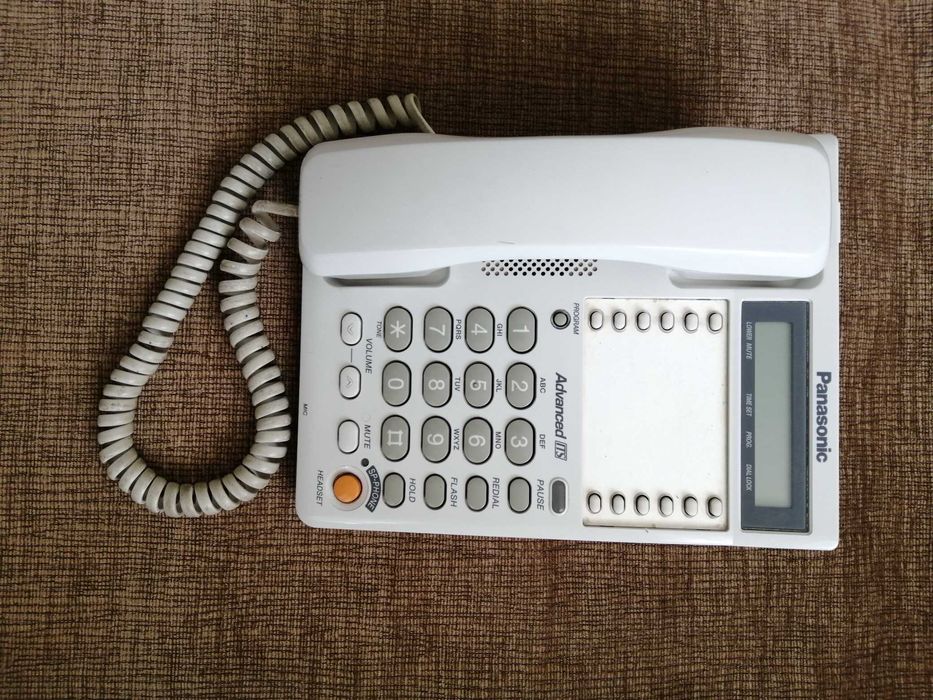 Проводной стационарный телефон Panasonic KX-TS2365RUW