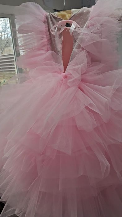 Сукня рожева пишна на 5 років довга Сукня на день народження