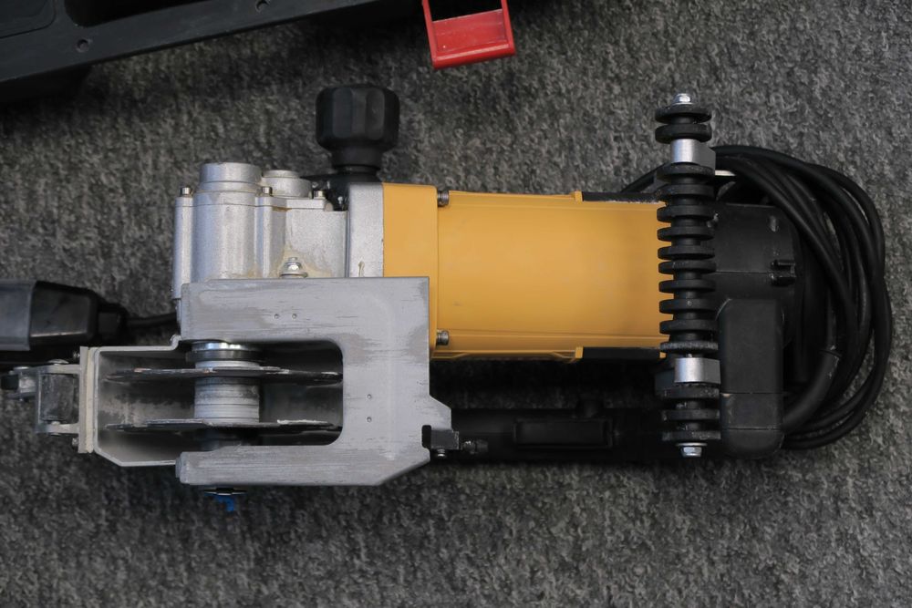 Bruzdownica WABROTECH WT1009, 1800W, komplet