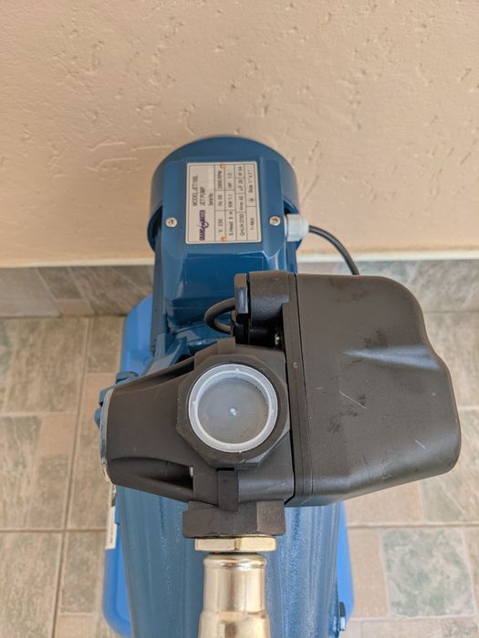 Насосная станция JET 100 Для водоснабжение и  полива