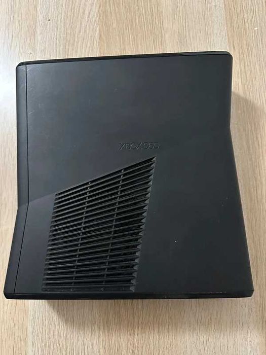 Xbox 360 Slim 250GB