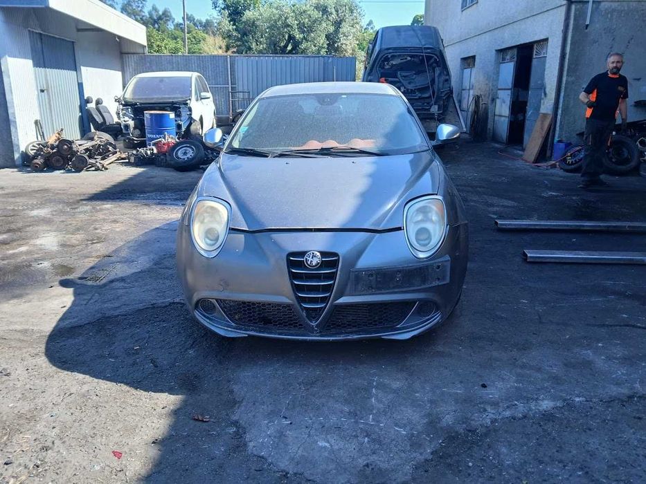 Alfa mito para peças