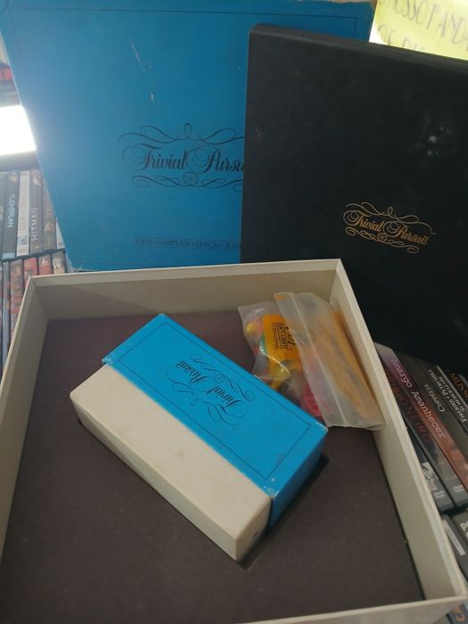 Jogo trivial pursuit antigo