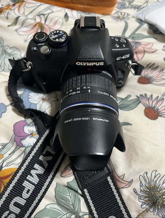 Фотоапарат Olimpys e 420