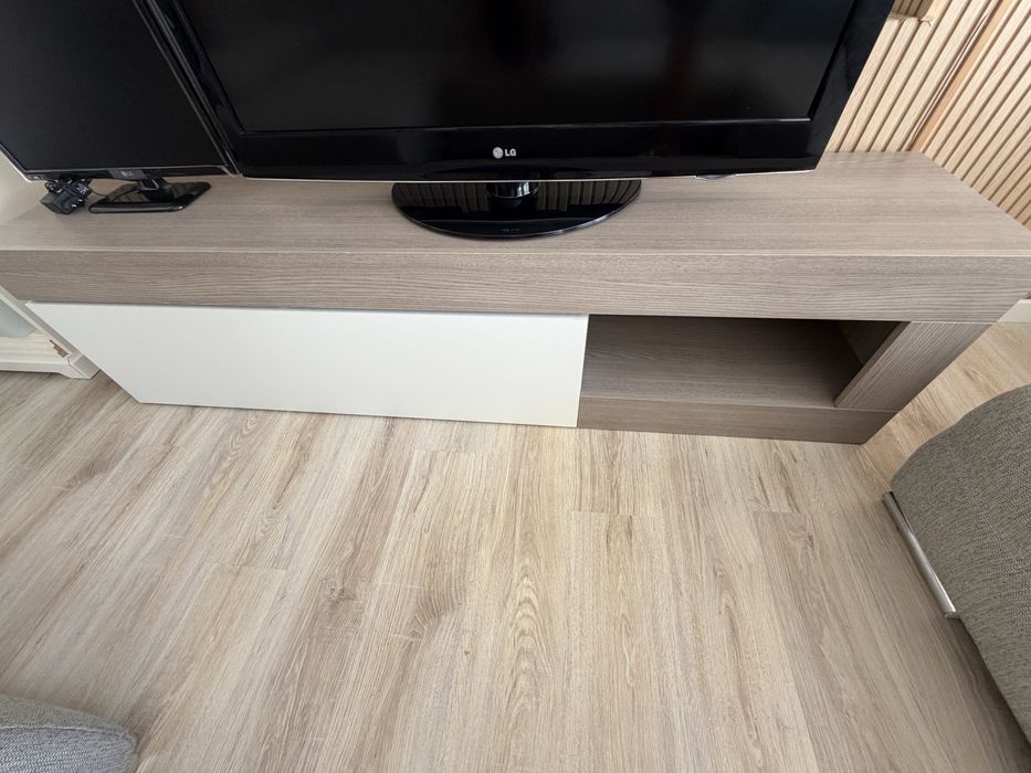Conjunto de moveis para sala branco e taupe