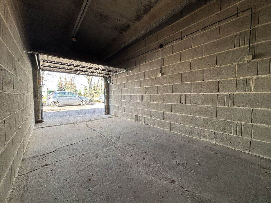 Garaż 16,7 m²  w centrum miasta Wojska polskiego - Widok 2