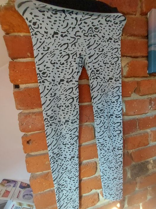 Legginsy w centki