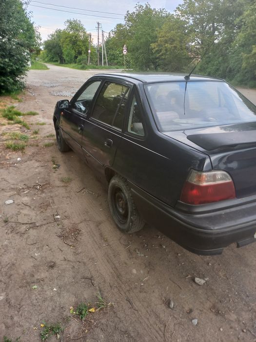 Авто находу сів і поїхав