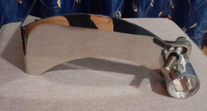Suporte para matrícula de mota