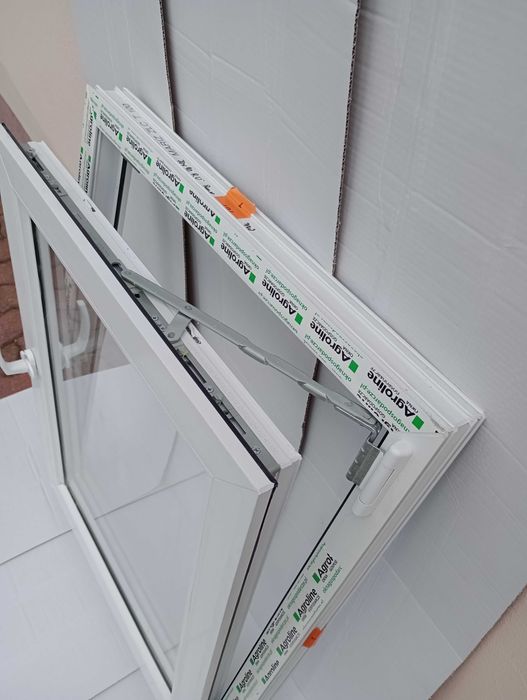 OKNO dwuszybowe PCV szer.80 x wys.90 lub 90x80 techniczne i inne