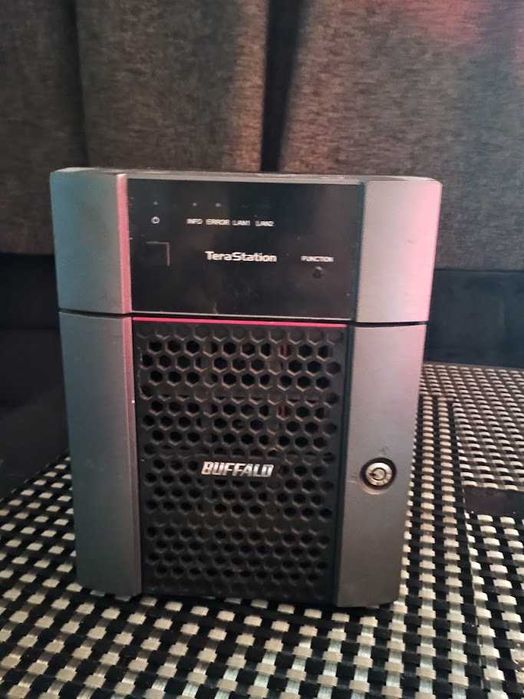Чотиридисковий мережевий накопичувачч (NAS) Buffalo TeraStation TS3410DN (без дисків)