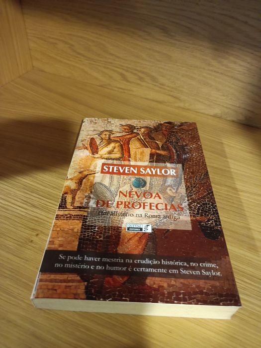 Livro Névoa de Profecias