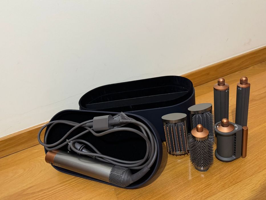 Airwrap Dyson - como novo