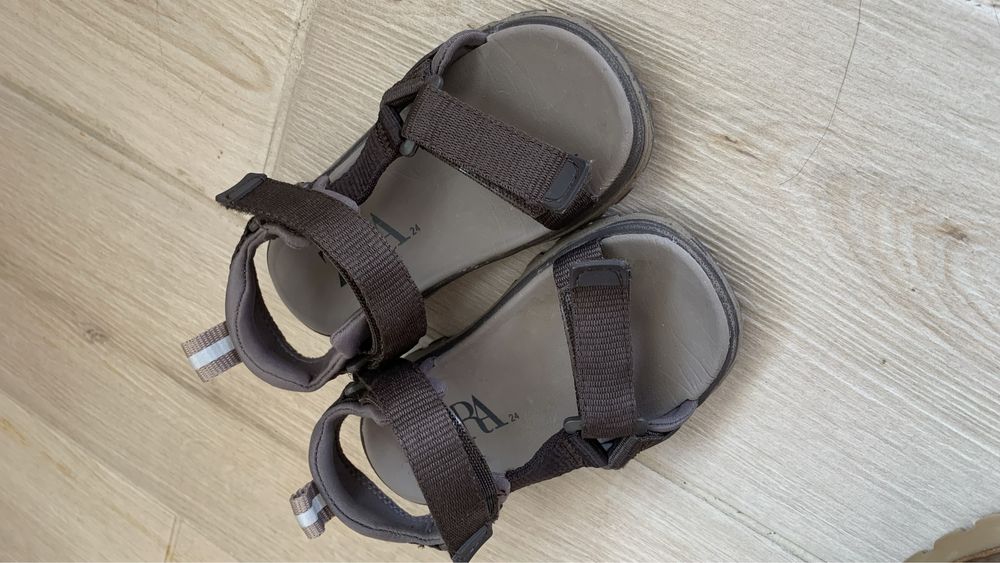 Zara босоніжки