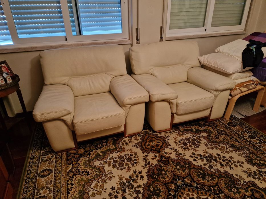 Conjunto de Sofás 2 + 1