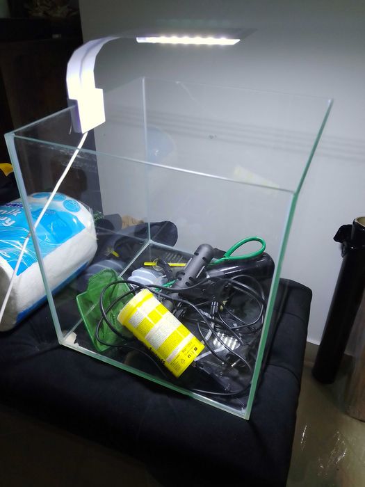 Akwarium 30 L z wyposazeniem