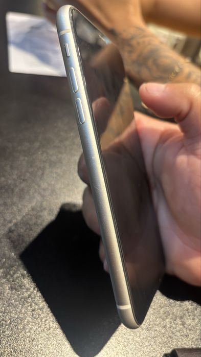 Iphone 11 em bom estado