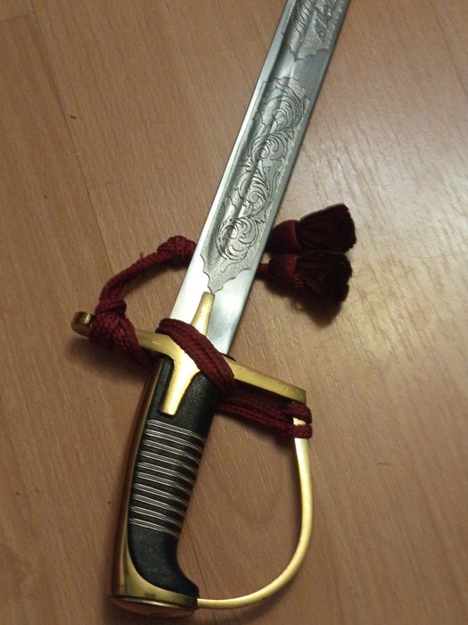 Szabla ze zdobieniami