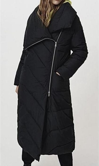 Подовжене стьобане пальто зимове