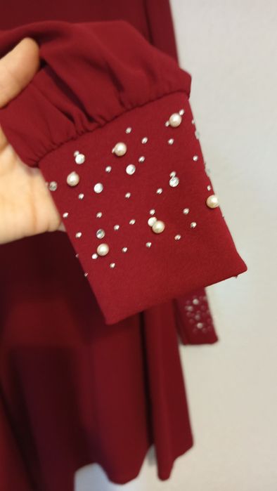 Sukienka,mankiety koraliki S