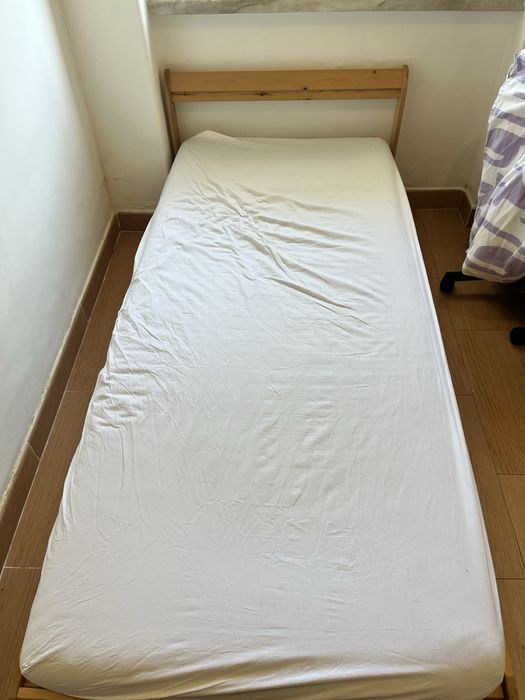 Cama e colchao Ikea