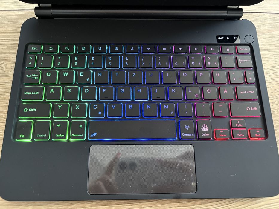 Etui i klawiatura do iPad Pro 11/ iPad Pro 12 czarne