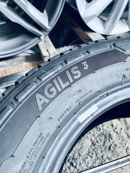 Шини Резина Літні 235 65 16C Michelin Agilis3 2шт