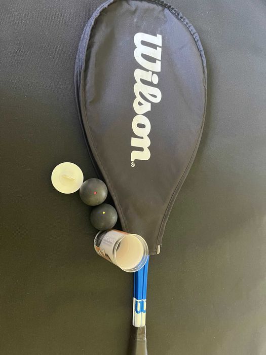 Rakieta do squasha Wilson Hyper Team 700 + 2 piłki