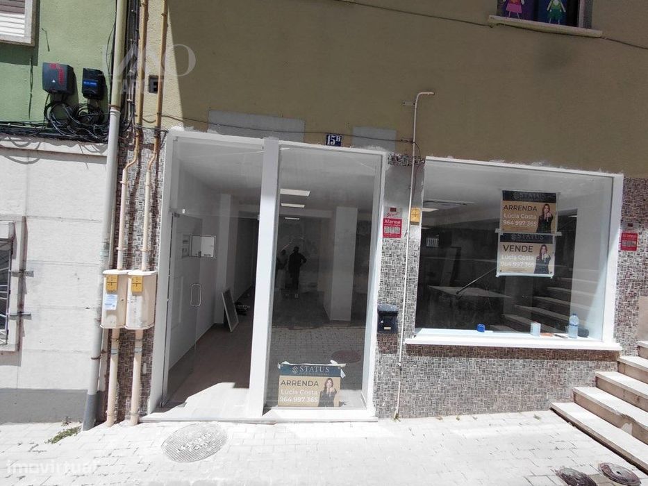 Loja / Espaço Comercial 385 m² - Totalmente Remodelado - Junto à Es...