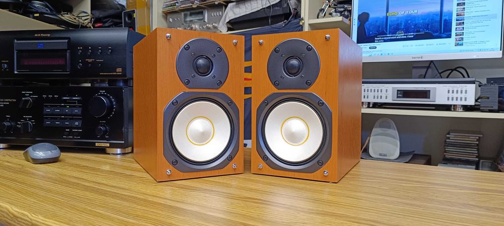 Акустика  onkyo d-b7 (як нові !! )