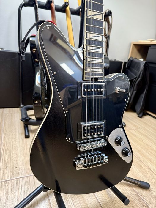 Jackson LM87 Surfcaster Offset + gigbag